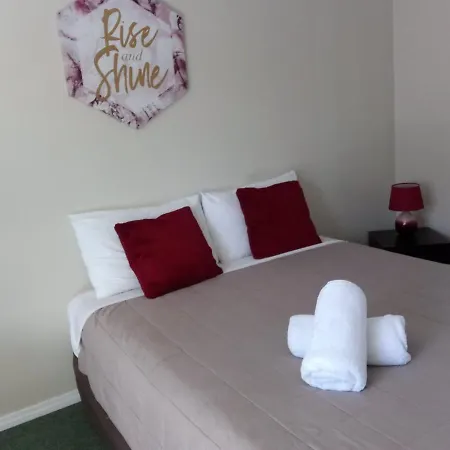 Sunshine Motel